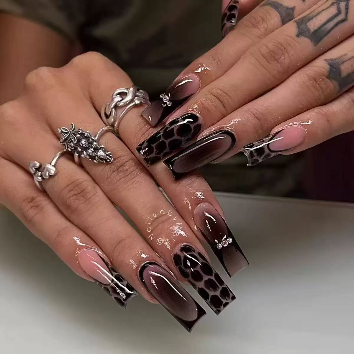 24pcs Press On Nails – 6 Styles French Tip Floral & Chrome