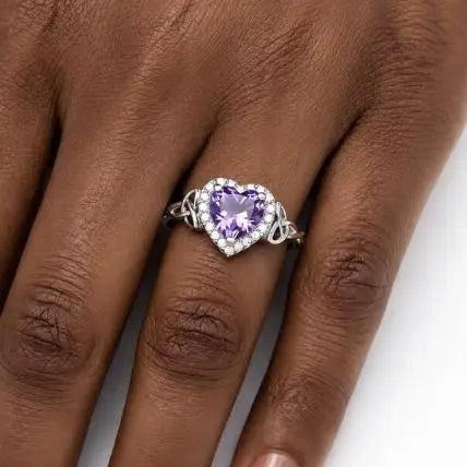 Close view of the heart-cut crystal and sparkling halo
