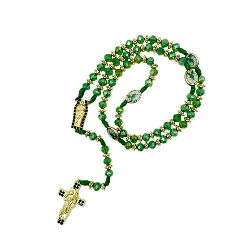 Detailed green rosary necklace