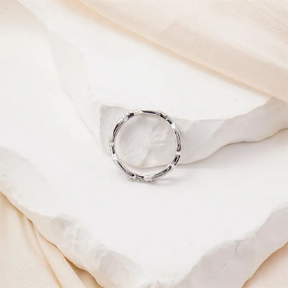 14K Gold Moissanite Chain Ring