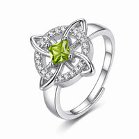8. August / Peridot