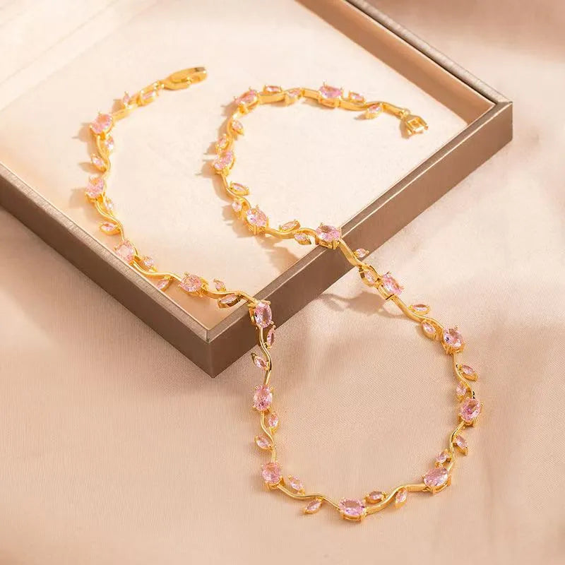 🎄 Christmas Gift Pick 🌷 Crystal-Embellished Leaf & Tulip Jewelry Set – Elegant Floral Design ✨