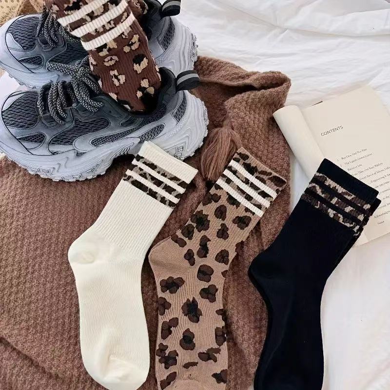 8 Pairs Retro Leopard Striped Socks