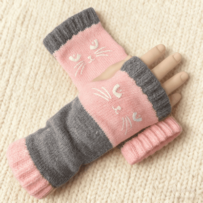 ❄️Women’s Knitted Fingerless Gloves with Cute Cat – Cozy, Stylish & Practical Winter Hand Warmers 🐾